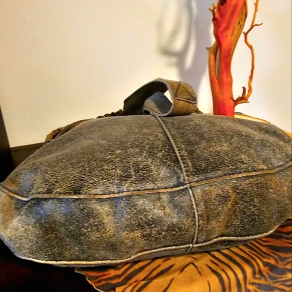 PASION ARGENTINA Dist. Olive Brn Tassel Satchel LG. Handbag - Picture 11 of 11